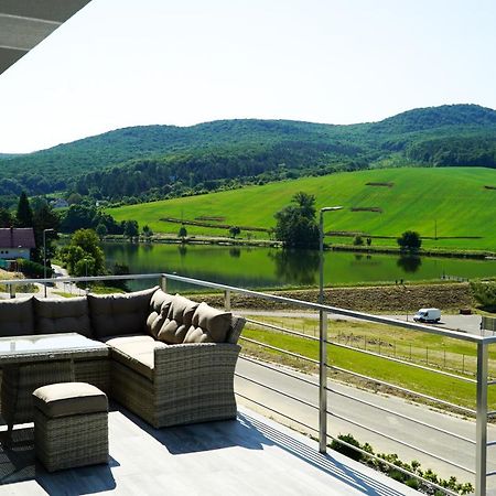 Luxury Villa Moravany nad Váhom Esterno foto