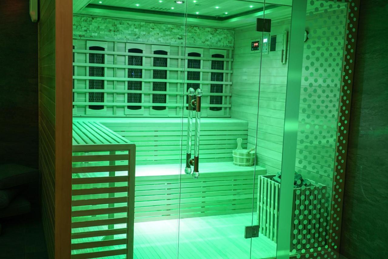 Luxury Villa Moravany nad Váhom Esterno foto