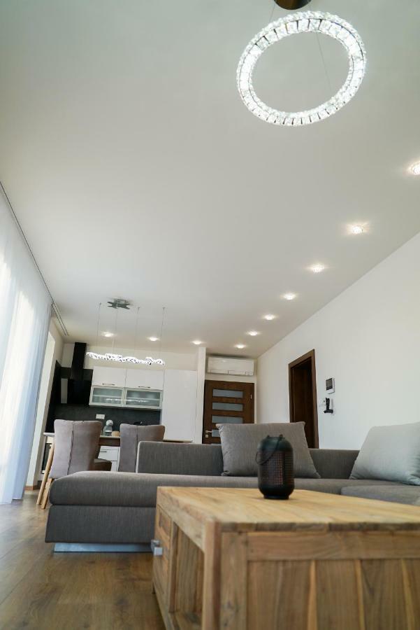 Luxury Villa Moravany nad Váhom Esterno foto