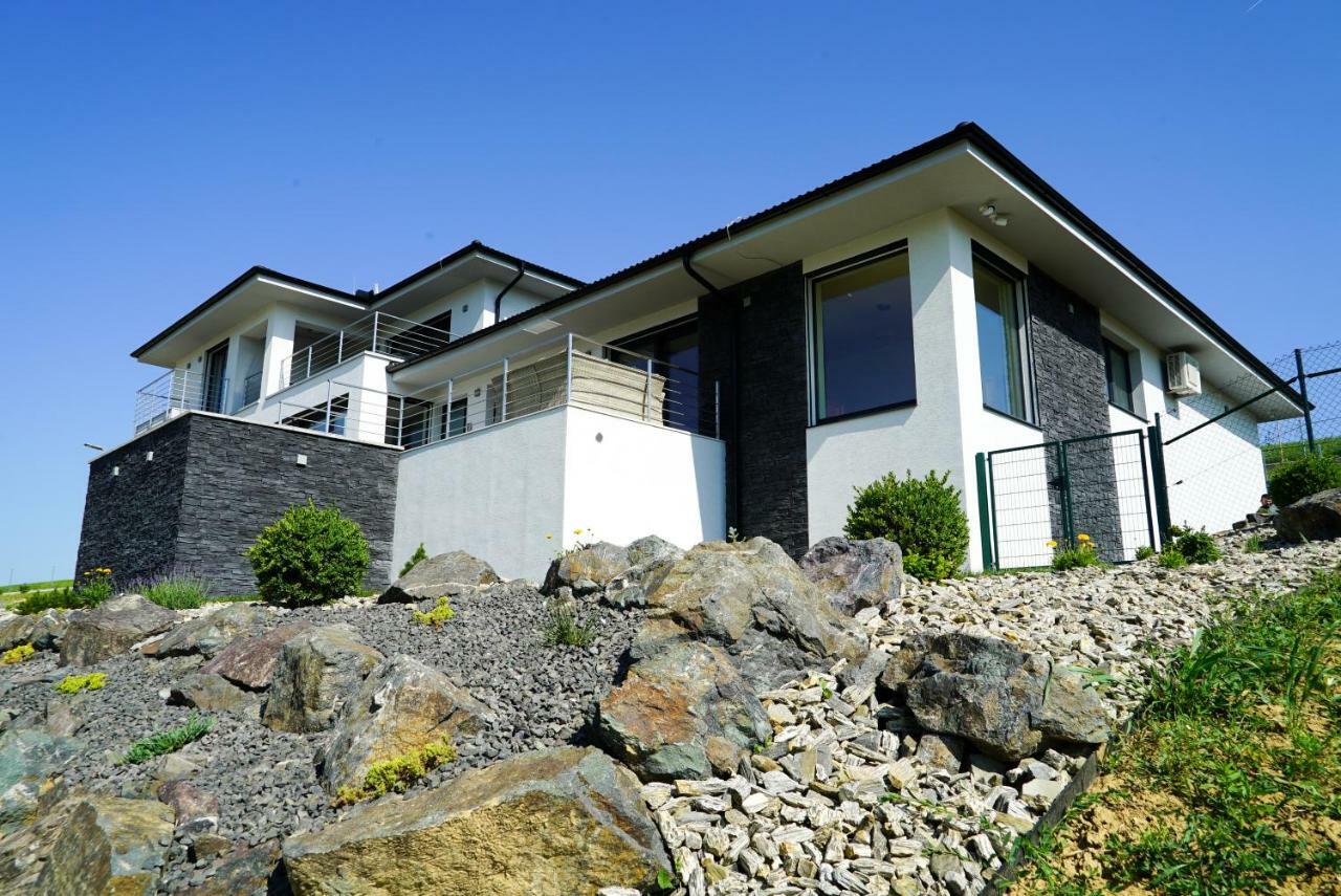 Luxury Villa Moravany nad Váhom Esterno foto