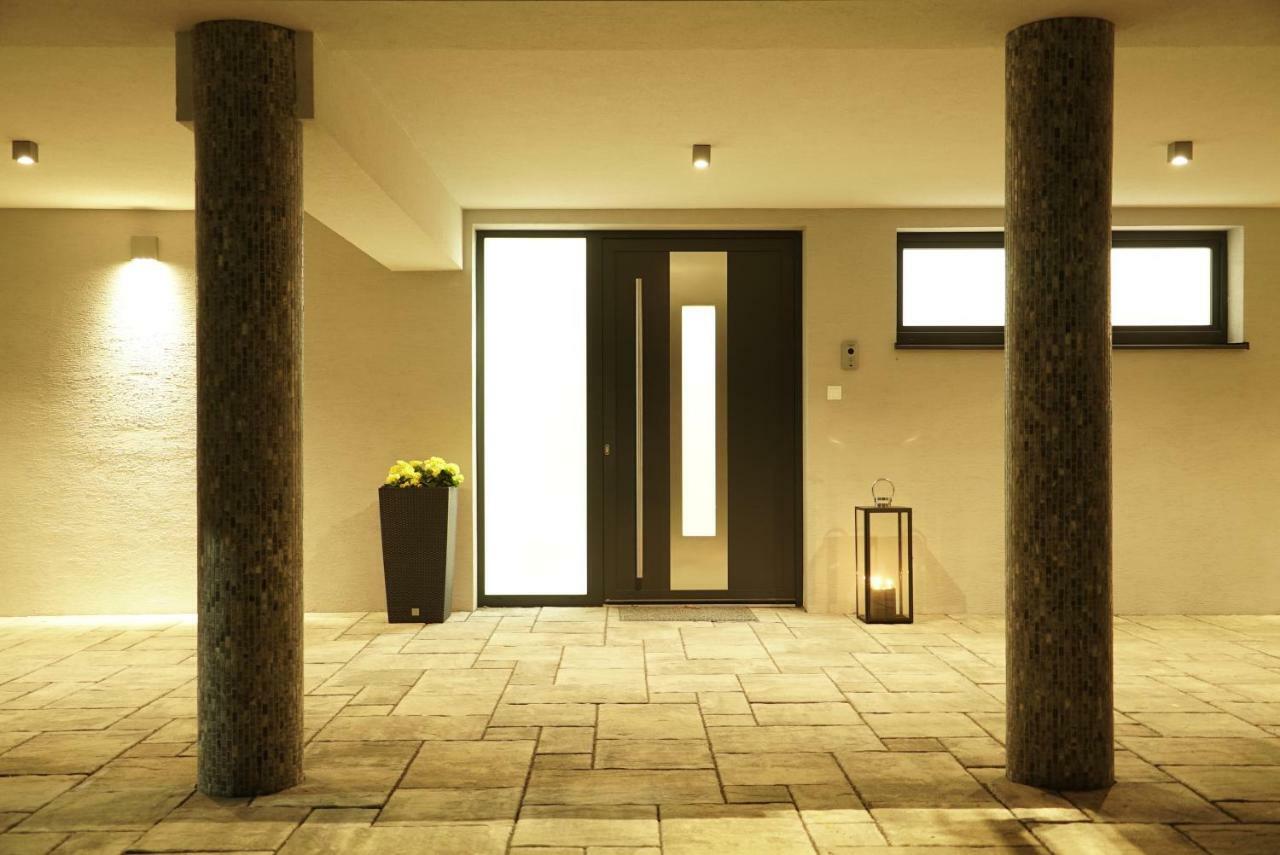 Luxury Villa Moravany nad Váhom Esterno foto