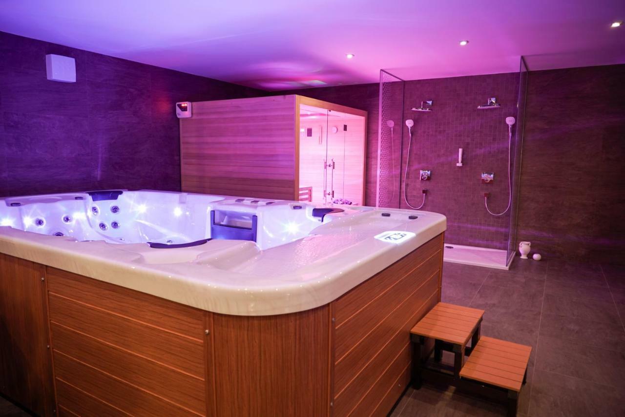 Luxury Villa Moravany nad Váhom Esterno foto